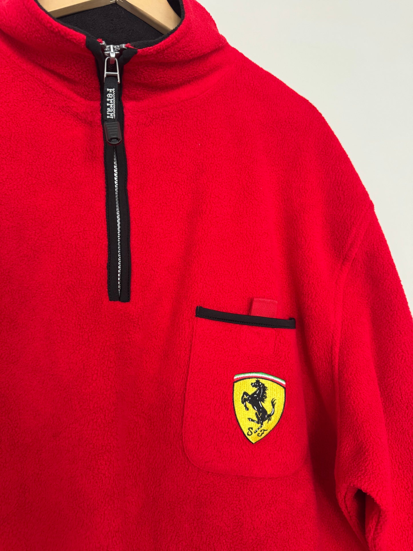 Ferrari red fleece 2000 size XL