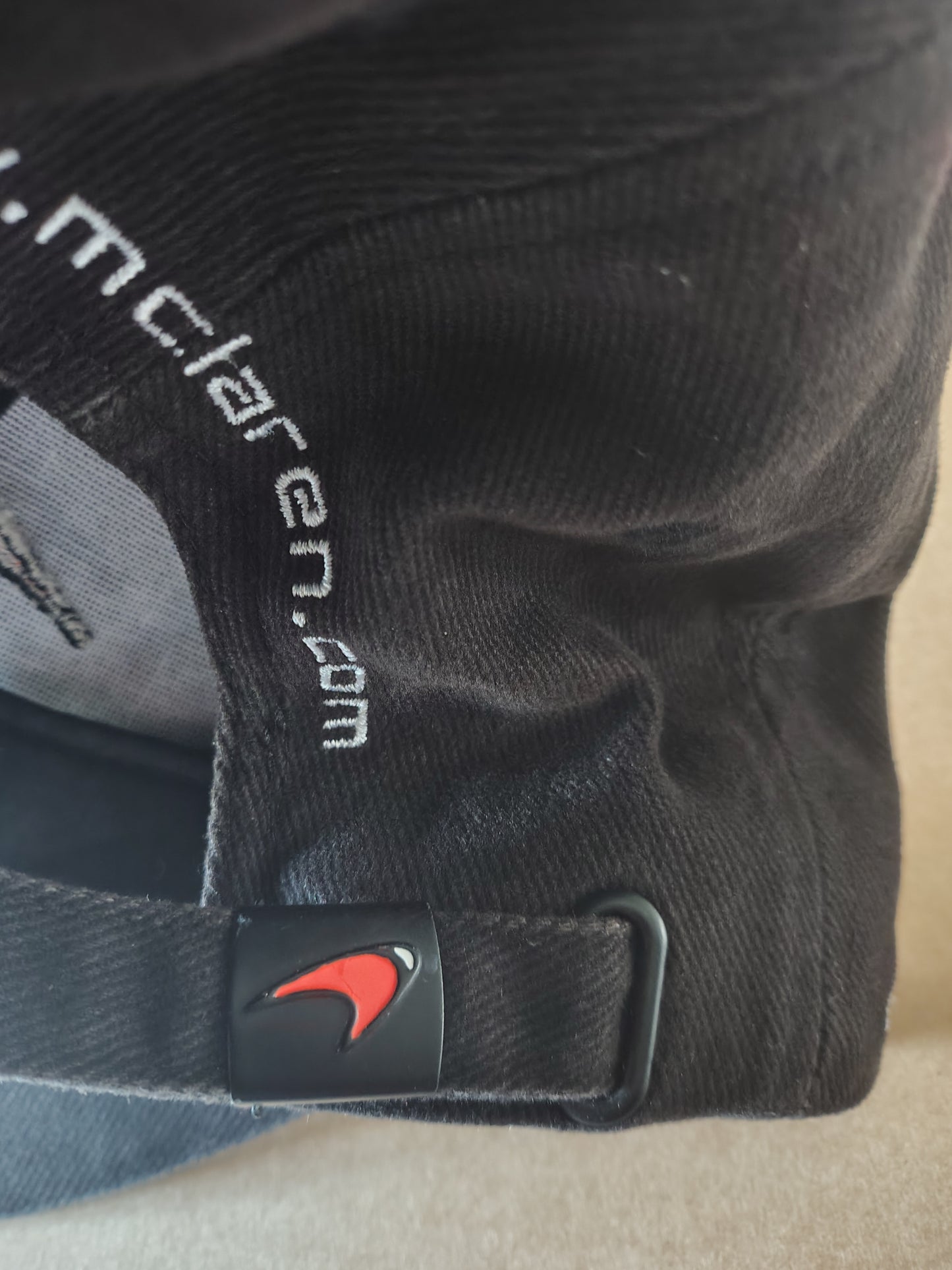 2005 Team McLaren Mercedes hat cap official Kimi Raikkonen Juan Pablo Montoya MP4-20 formula 1 F1 grand prix