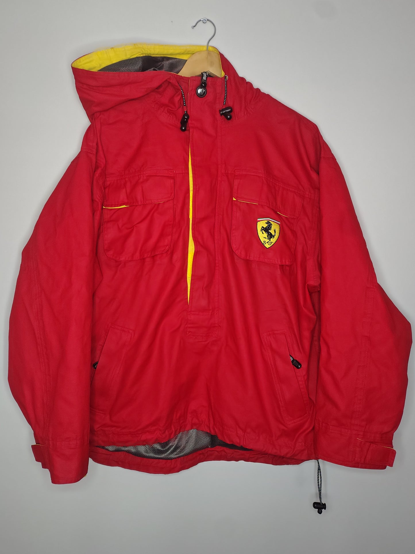 Official Ferrari cagoule Oasis F1 formula 1 grand prix rain jacket coat