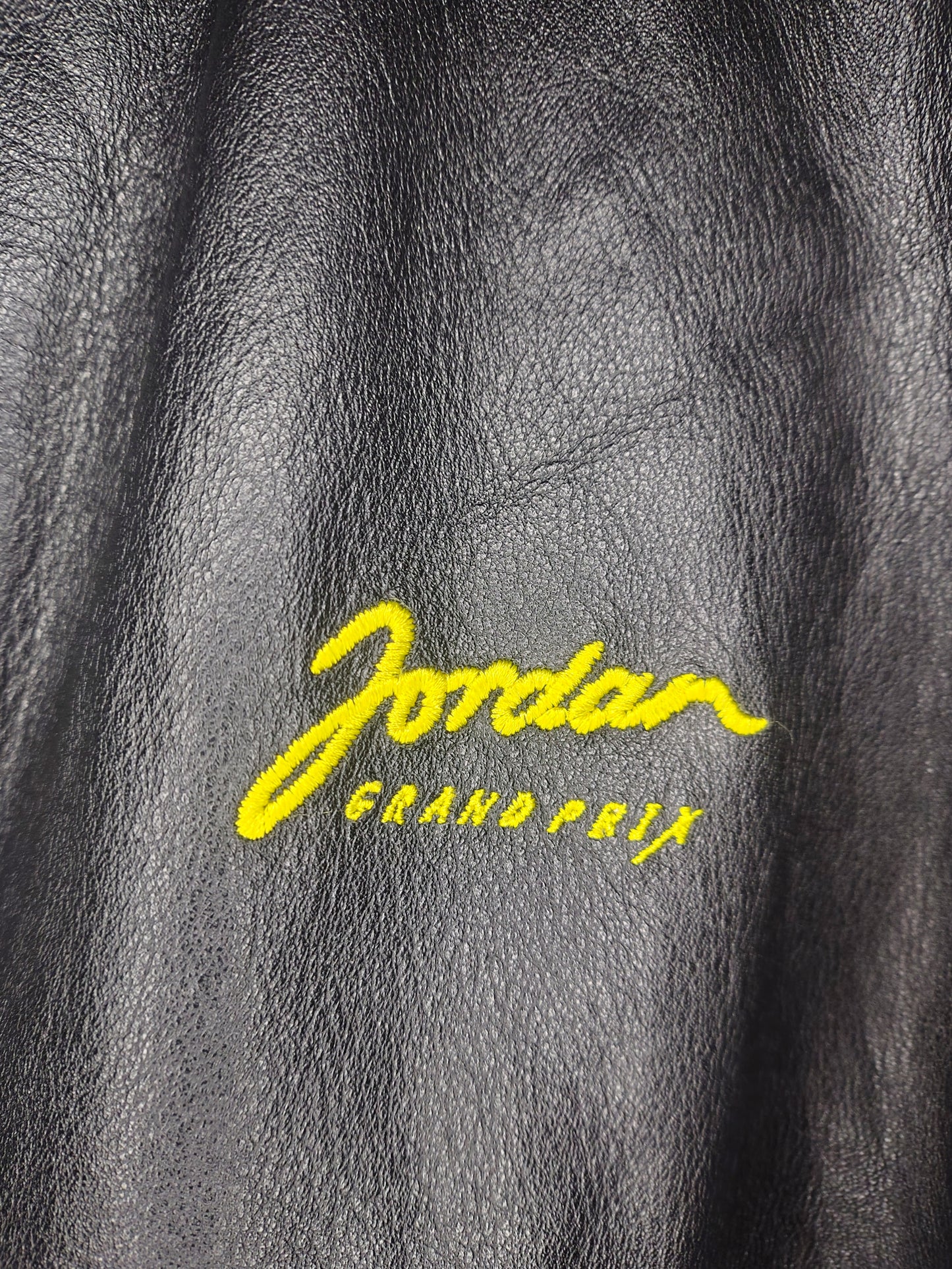 1998 Jordan Grand prix Buzzin Hornets leather jacket official F1 Heinz-Harald Frentzen Eddie Damon Hill 198 Mugen Honda Ralf Schumacher Spa