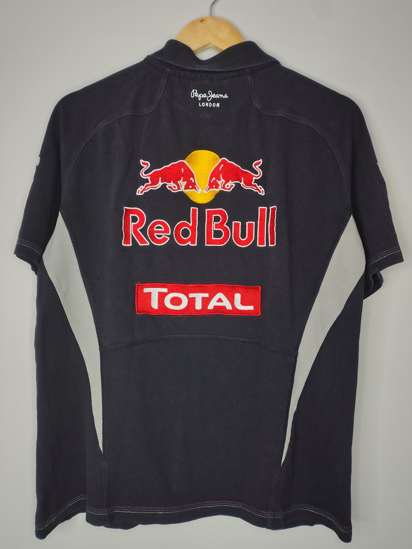 Red Bull racing Renault polo shirt navy large official Sebastian Vettel Mark Webber era