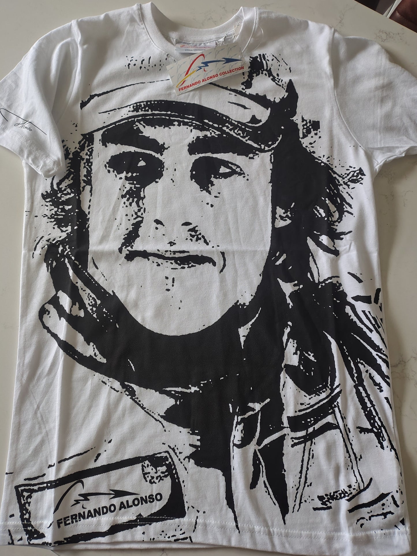 Official Fernando Alonso Renault t-shirt white circa 2005/06 F1 formula one BNWT unisex Medium
