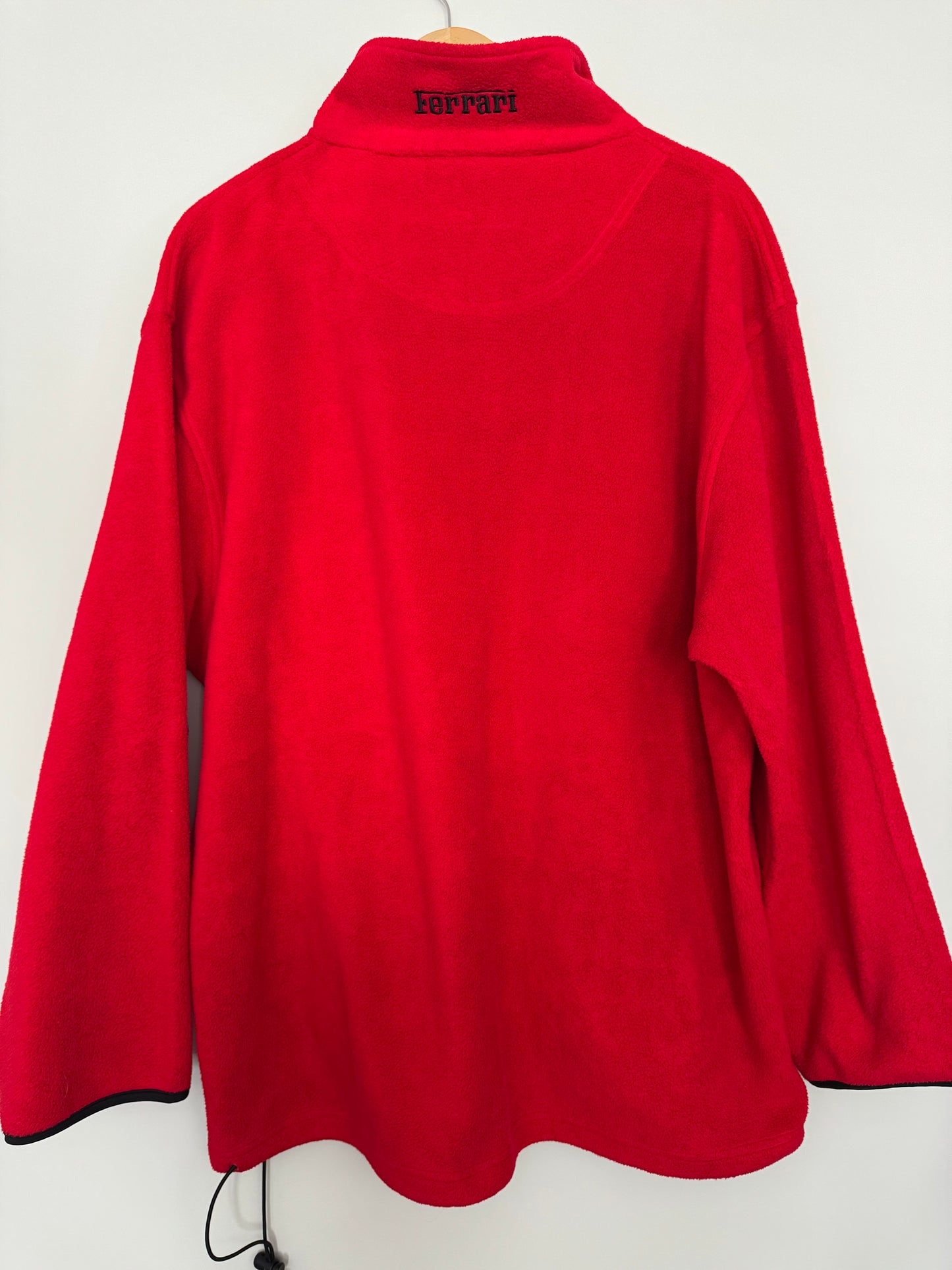 Ferrari red fleece 2000 size XL