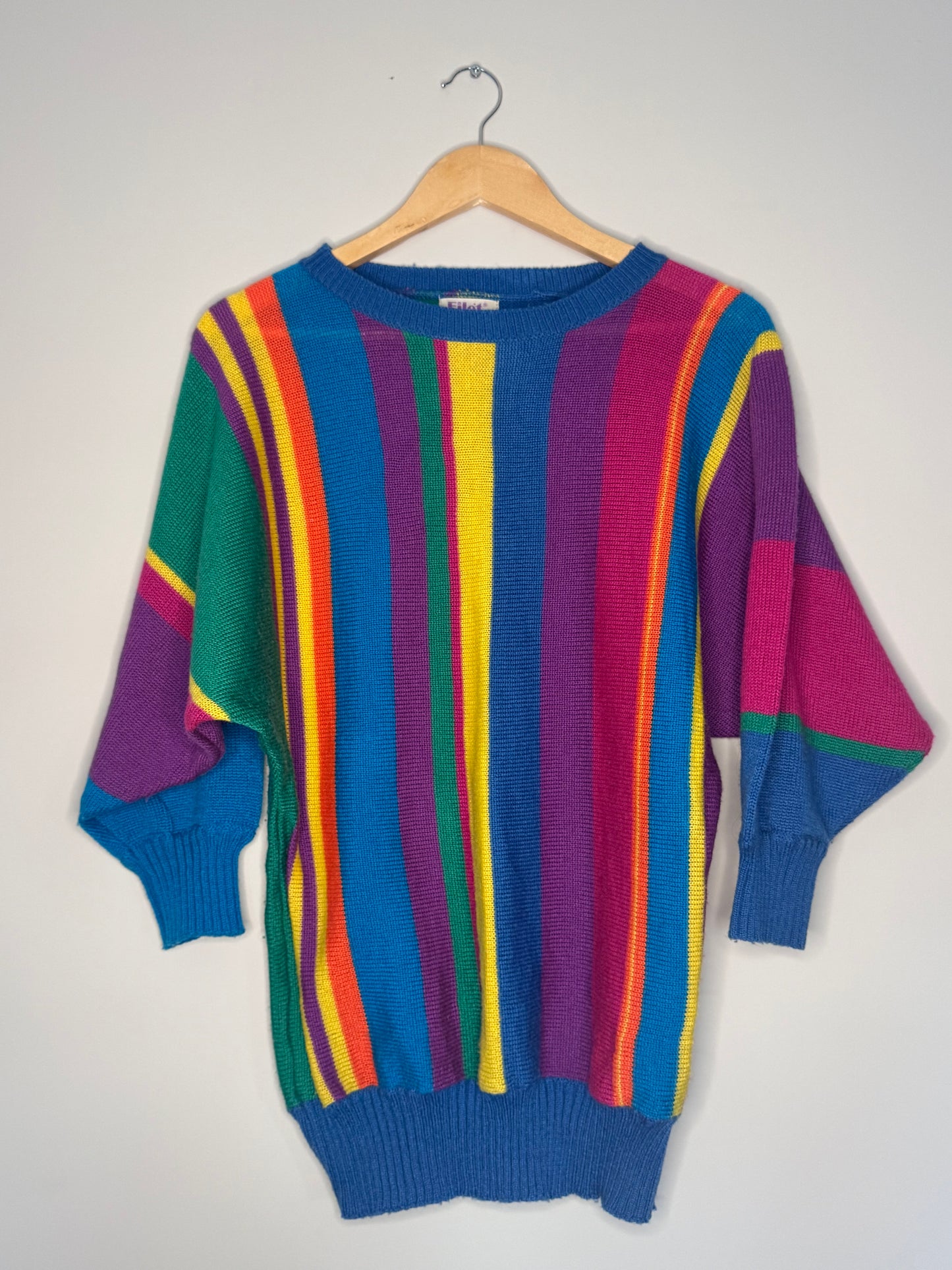 Vintage Rainbow Knitted Jumper with Multicoloured Stripes & Batwing Sleeves – Oversized Fit