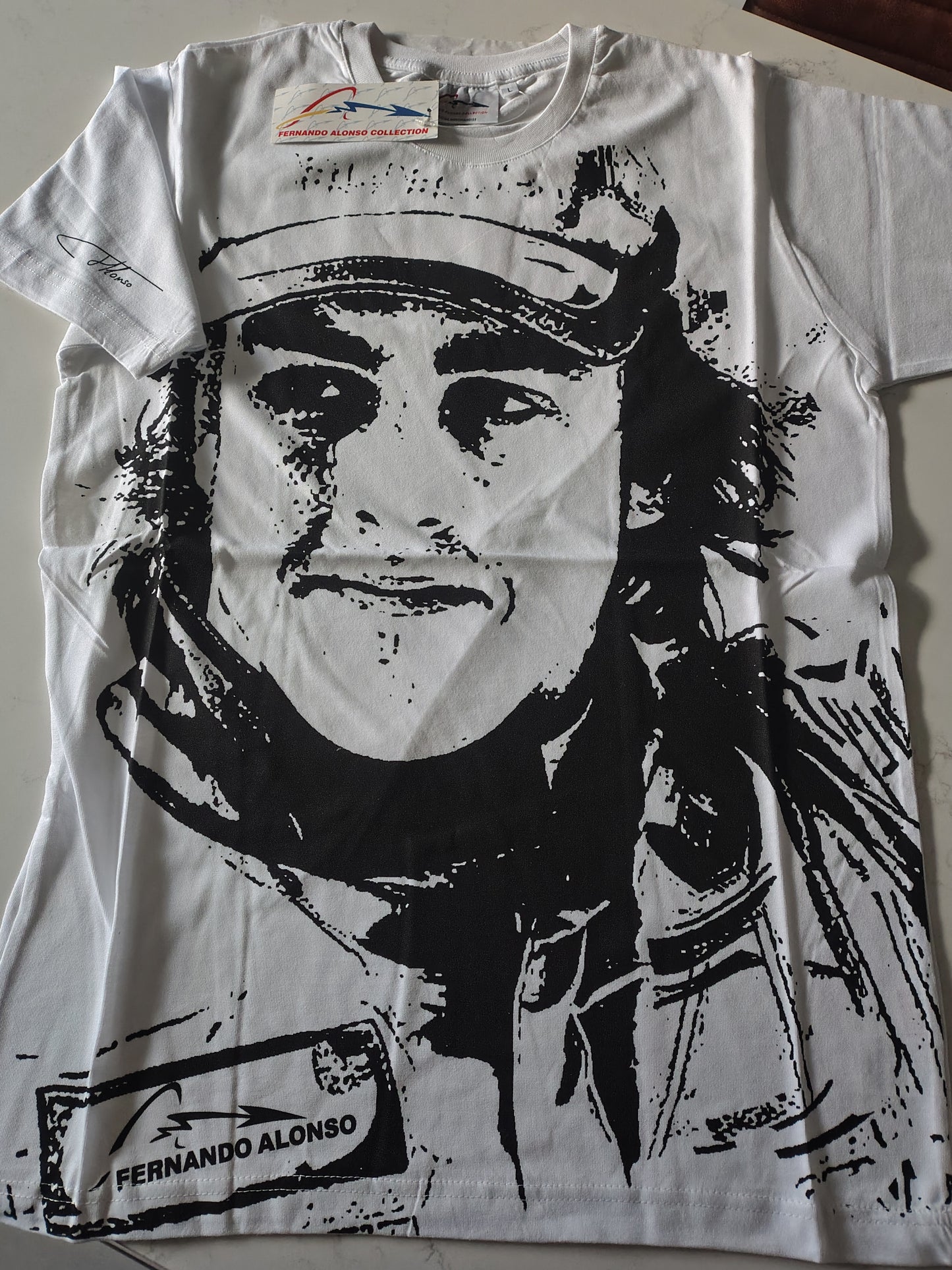 Official Renault F1 Fernando Alonso tshirt white circa 2005/06 F1 formula one BNWT unisex Large