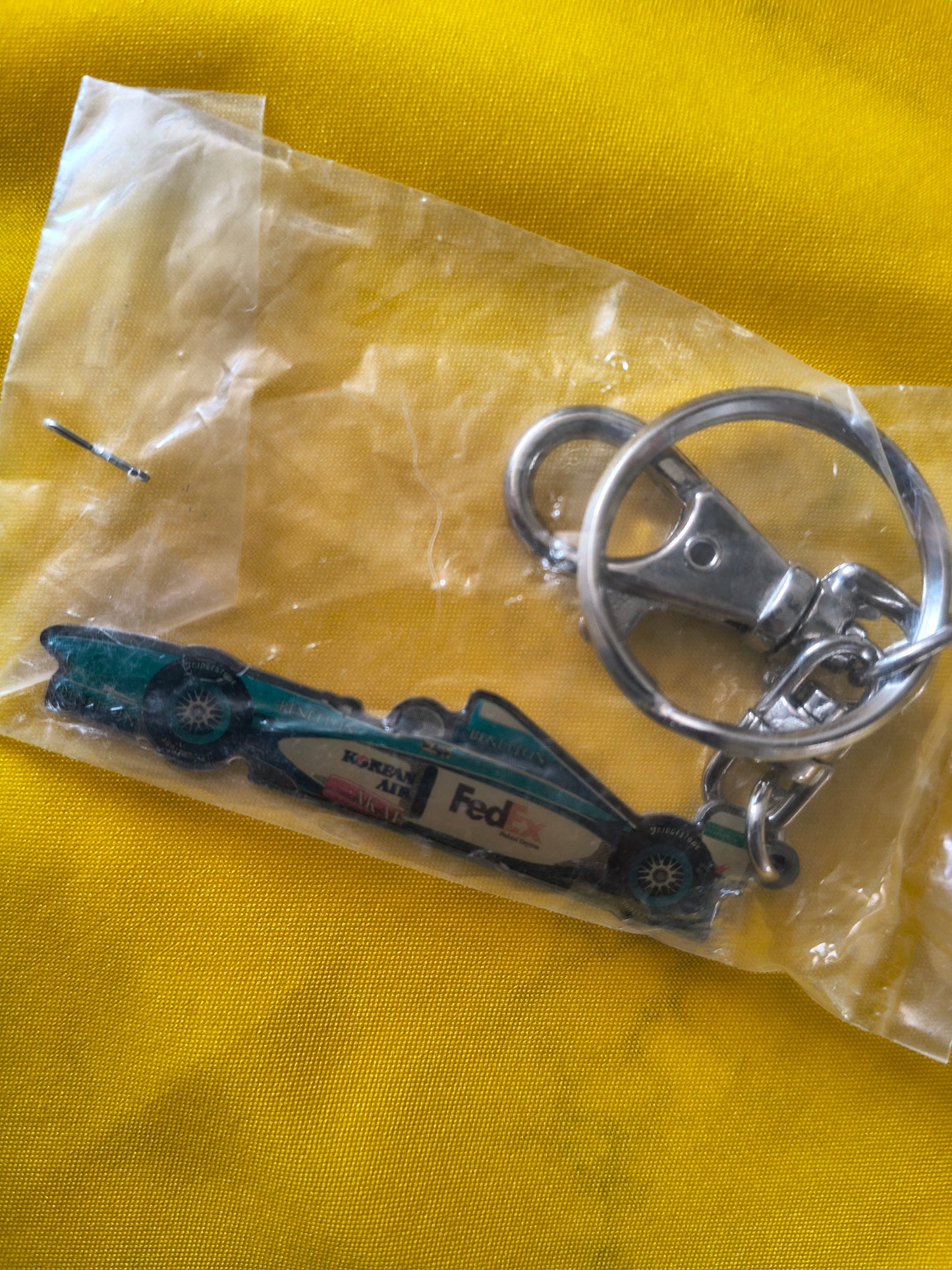Original 1998 F1 car keyring grand Prix vintage F1