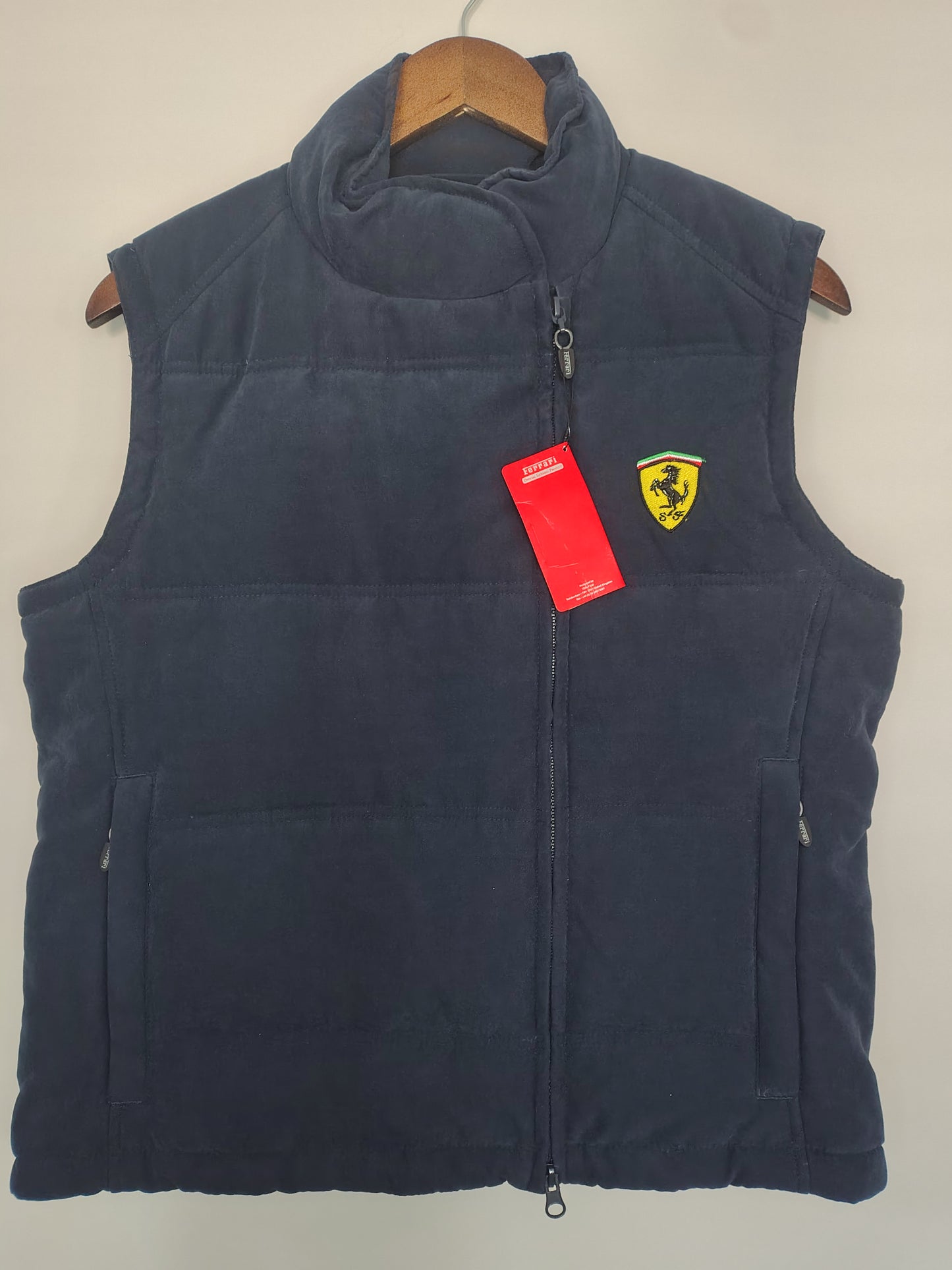 Official Ferrari ladies gilet vintage F1